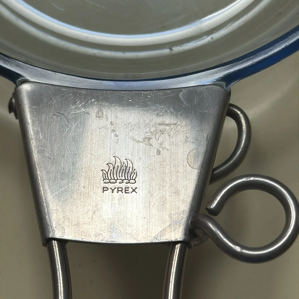 Pyrex Clear Blue Flameware Skillet H-U  8178 with Metal Flameware Handle